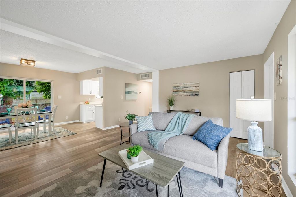 Image 10 of property listing at 2503 ELM STREET, Seffner, FL 33584