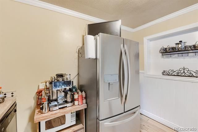 9390 Nagel Drive, Denver, CO 80229