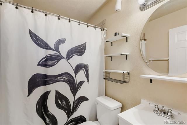 9390 Nagel Drive, Denver, CO 80229