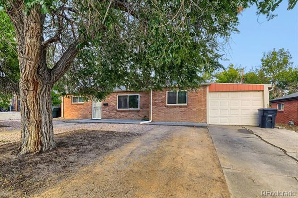9390 Nagel Drive, Denver, CO 80229
