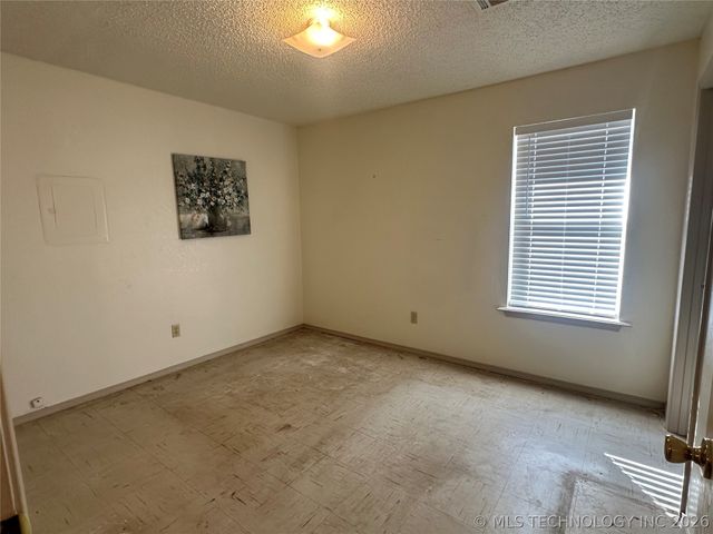 507 S 2nd Street, Morris, OK 74445