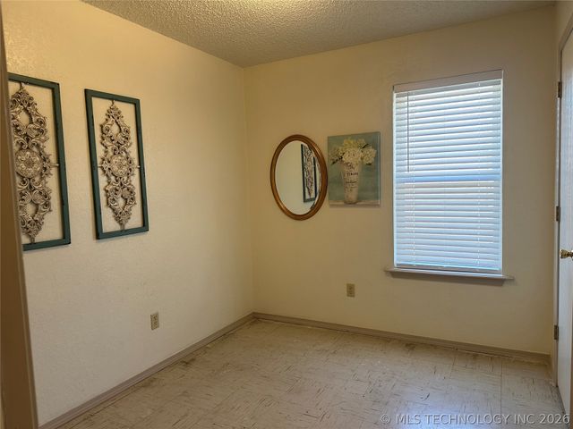 507 S 2nd Street, Morris, OK 74445