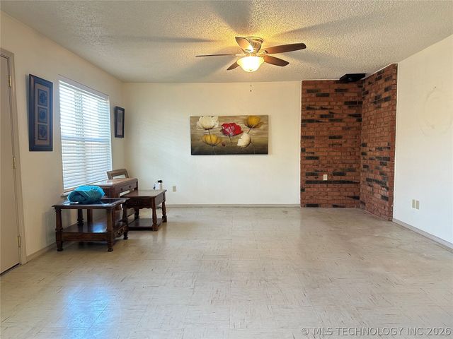 507 S 2nd Street, Morris, OK 74445