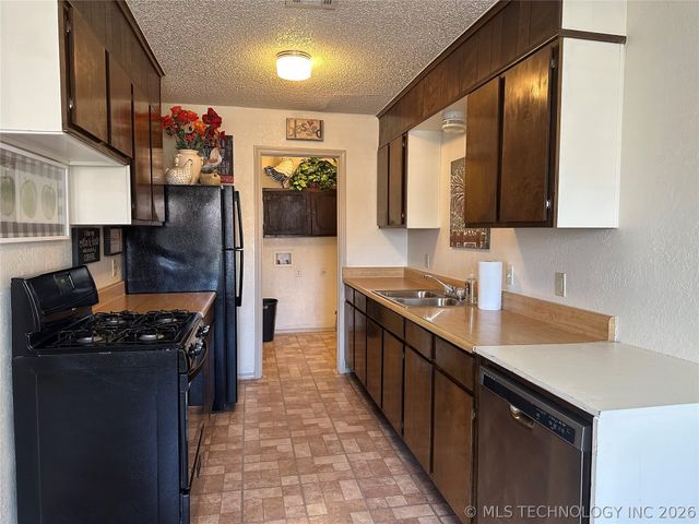 507 S 2nd Street, Morris, OK 74445