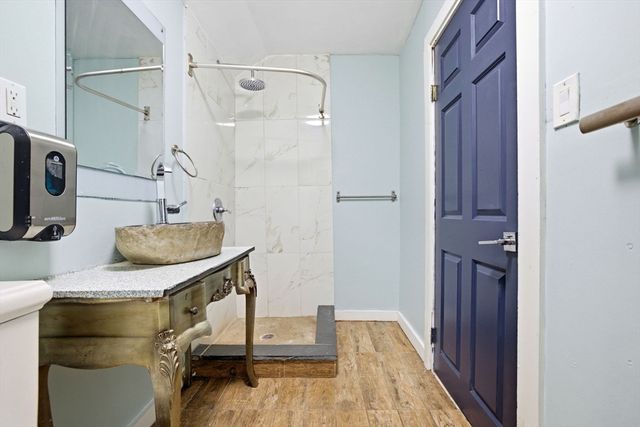 3 Laurel St, Boston, MA 02119