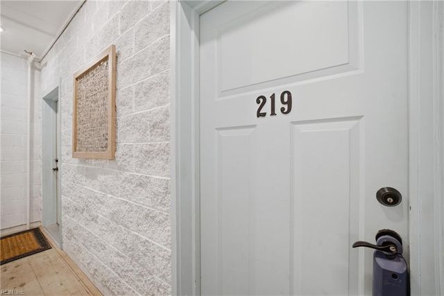 7922 Shore Dr Apt 219, Norfolk, VA 23518