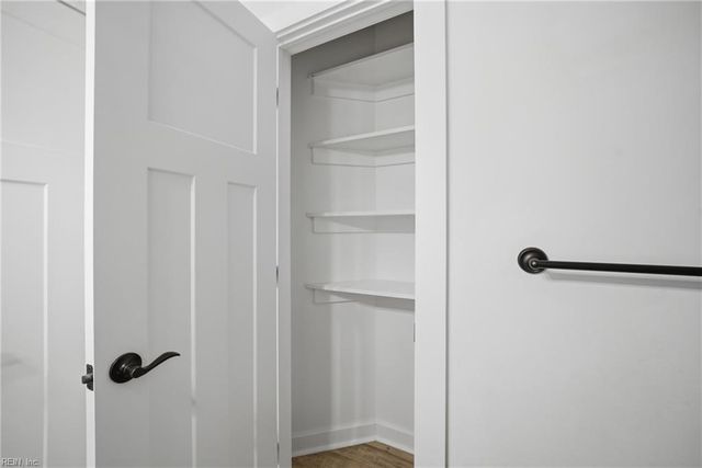 7922 Shore Dr Apt 219, Norfolk, VA 23518