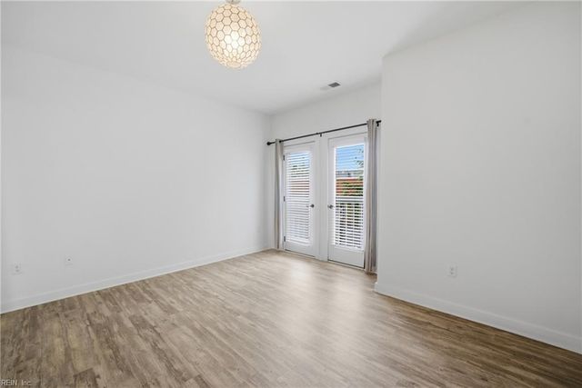 7922 Shore Dr Apt 219, Norfolk, VA 23518