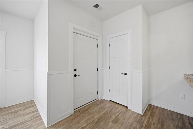 7922 Shore Dr Apt 219, Norfolk, VA 23518