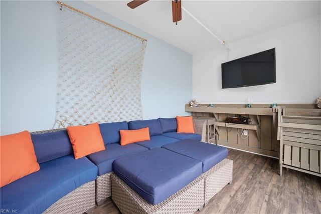 7922 Shore Dr Apt 219, Norfolk, VA 23518