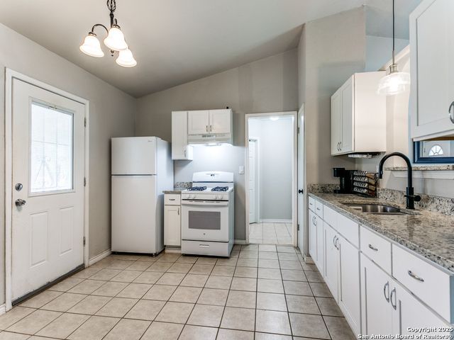 12236 EL SANTO WAY, San Antonio, TX 78233