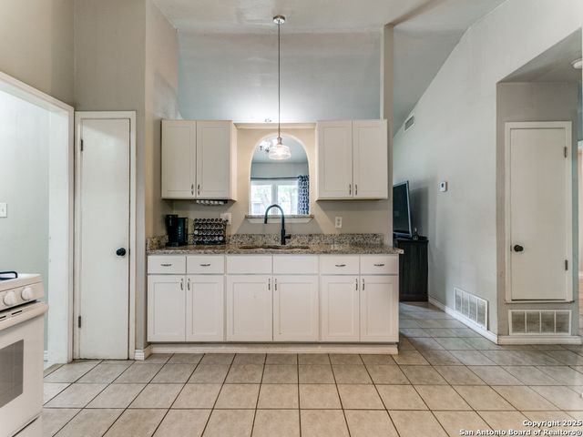 12236 EL SANTO WAY, San Antonio, TX 78233