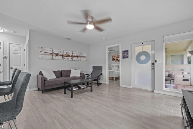 1007 NE 9th Court, Pompano Beach, FL 33060