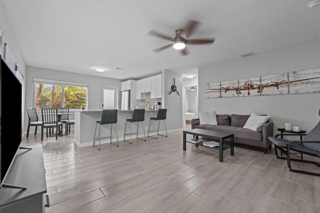 1007 NE 9th Court, Pompano Beach, FL 33060