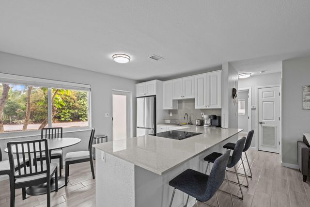 1007 NE 9th Court, Pompano Beach, FL 33060