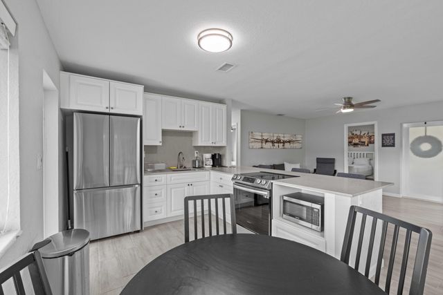 1007 NE 9th Court, Pompano Beach, FL 33060