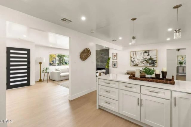 585 Wendy, Newbury Park, CA 91320