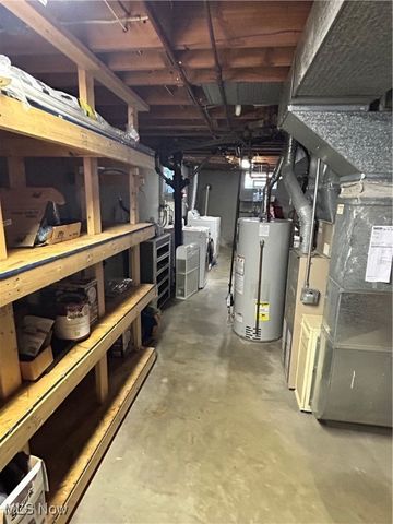 1056 Orlo Drive NW, Warren, OH 44485