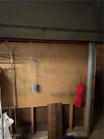 1056 Orlo Drive NW, Warren, OH 44485