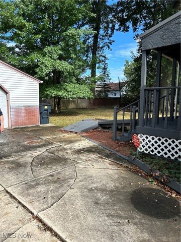 1056 Orlo Drive NW, Warren, OH 44485