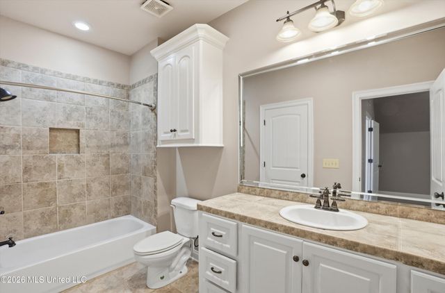 317 Gladeview Place, Brandon, MS 39047