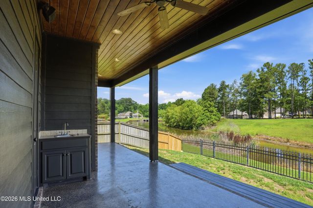 317 Gladeview Place, Brandon, MS 39047
