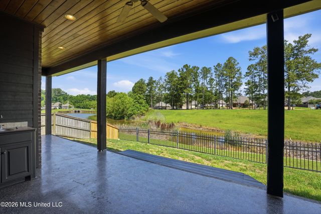 317 Gladeview Place, Brandon, MS 39047