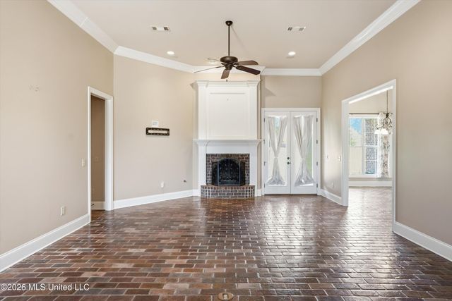 317 Gladeview Place, Brandon, MS 39047