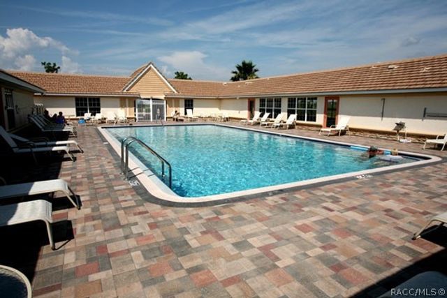 1586 W Spring Meadow Loop, Lecanto, FL 34461