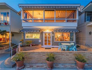 1402 S Bay Front, Newport Beach, CA 92662