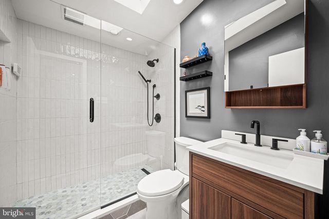 1424 FLAT ROCK RD, Penn Valley, PA 19072