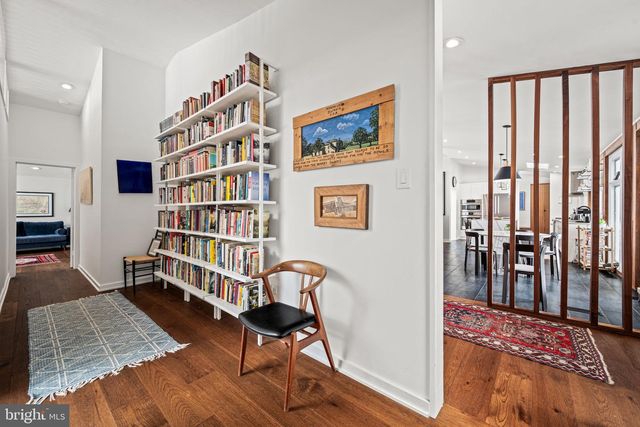 1424 FLAT ROCK RD, Penn Valley, PA 19072