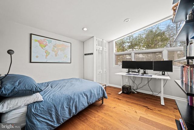 1424 FLAT ROCK RD, Penn Valley, PA 19072