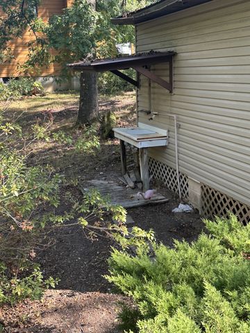 70 Ash Dr, Buchanan, TN 38222