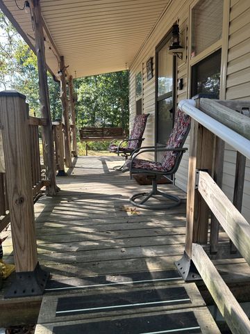 70 Ash Dr, Buchanan, TN 38222