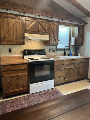 70 Ash Dr, Buchanan, TN 38222