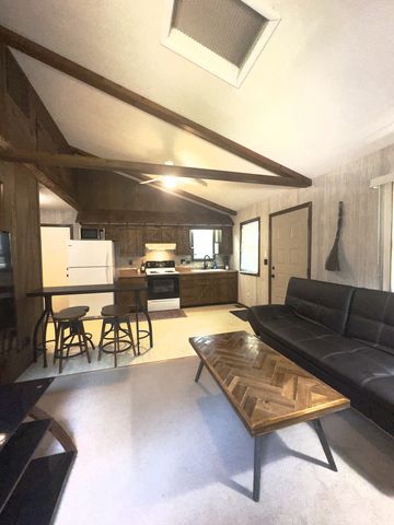 70 Ash Dr, Buchanan, TN 38222