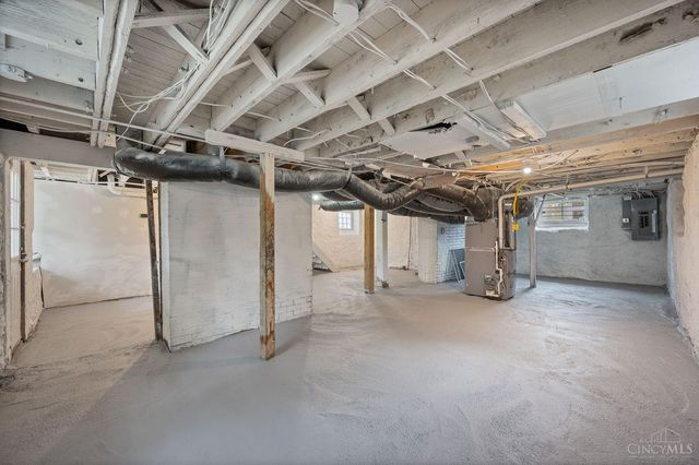 3565 Harvey Avenue, Cincinnati, OH 45229