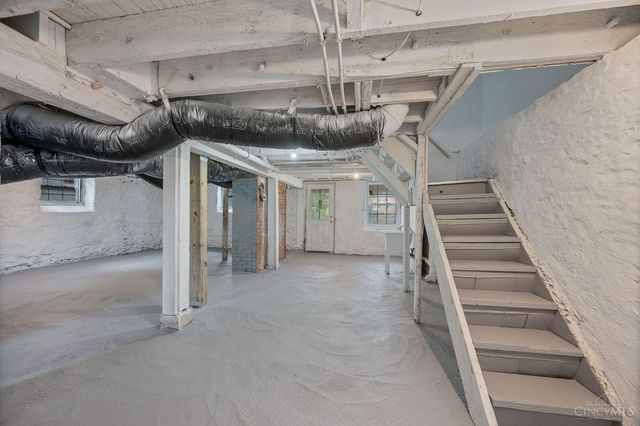 3565 Harvey Avenue, Cincinnati, OH 45229