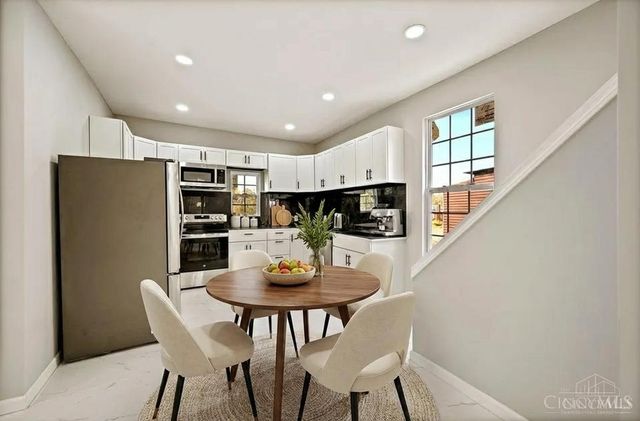 3565 Harvey Avenue, Cincinnati, OH 45229