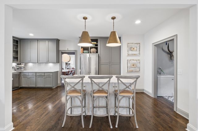 3815 Central Ave, Nashville, TN 37205