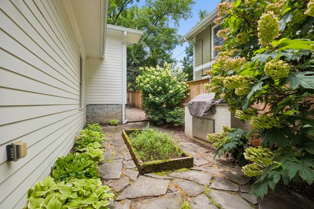 3815 Central Ave, Nashville, TN 37205