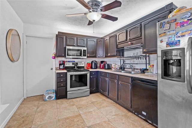 3005 Woodlark Drive, Fort Worth, TX 76123