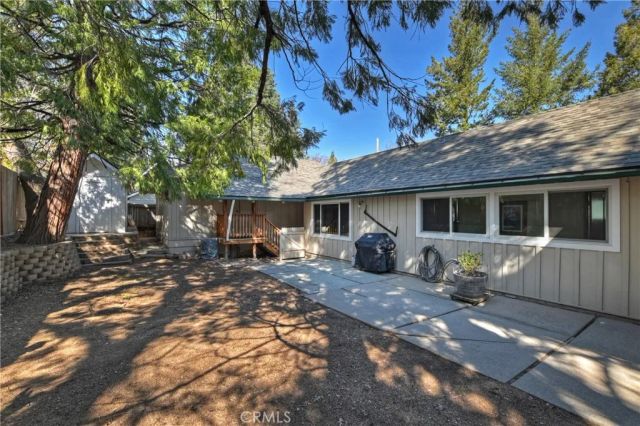 292 Heliotrope Drive, Lake Arrowhead, CA 92352