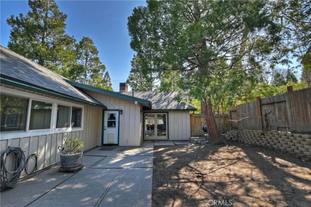 292 Heliotrope Drive, Lake Arrowhead, CA 92352