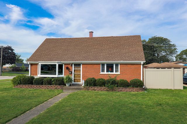 9236 Pembroke Lane, Bridgeview, IL 60455