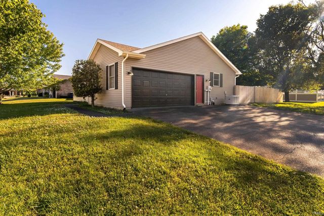 4911 Yellowstone Drive, Newburgh, IN 47630