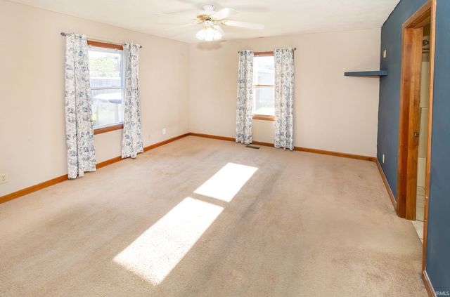 4911 Yellowstone Drive, Newburgh, IN 47630