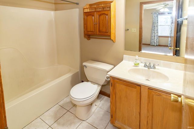4911 Yellowstone Drive, Newburgh, IN 47630