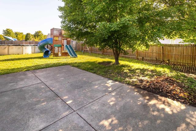 4911 Yellowstone Drive, Newburgh, IN 47630